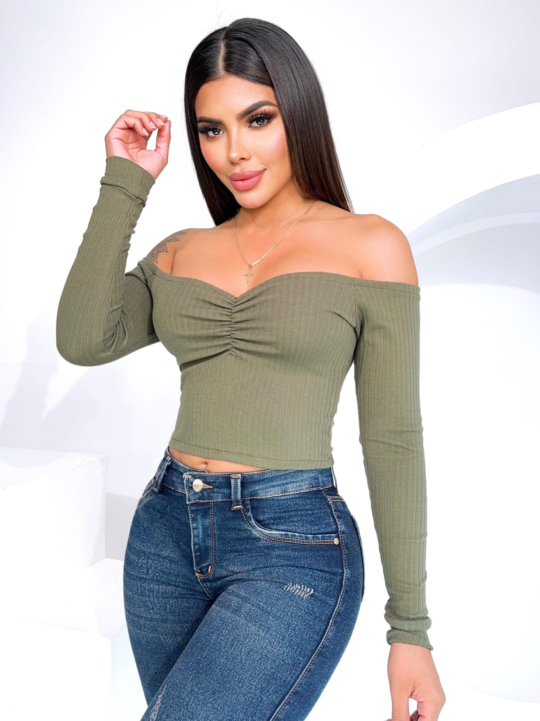 02 BLUSAS - Blusa bandeja
