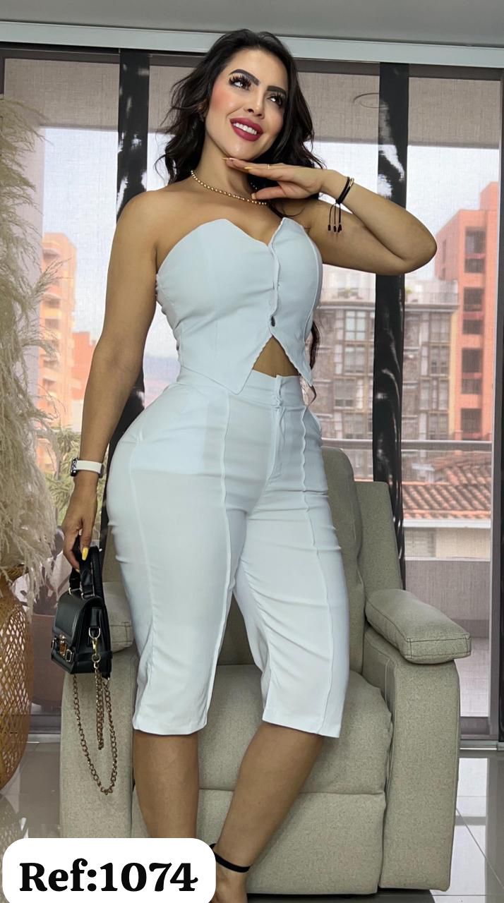 1074 Conjunto pesquero con chaleco