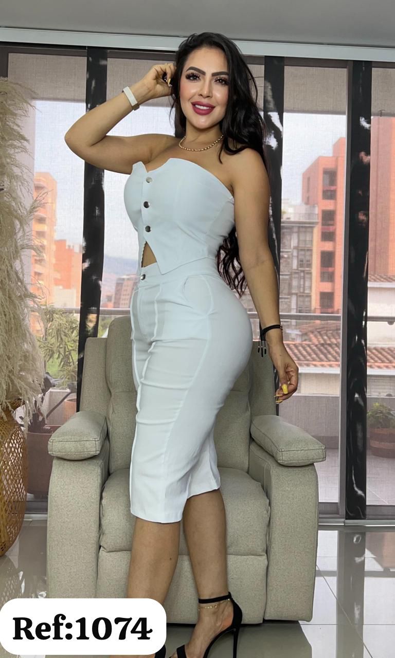 1074 Conjunto pesquero con chaleco
