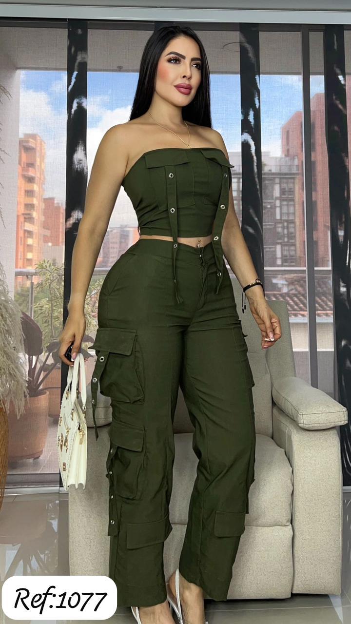 1077 Conjunto pantalón y top