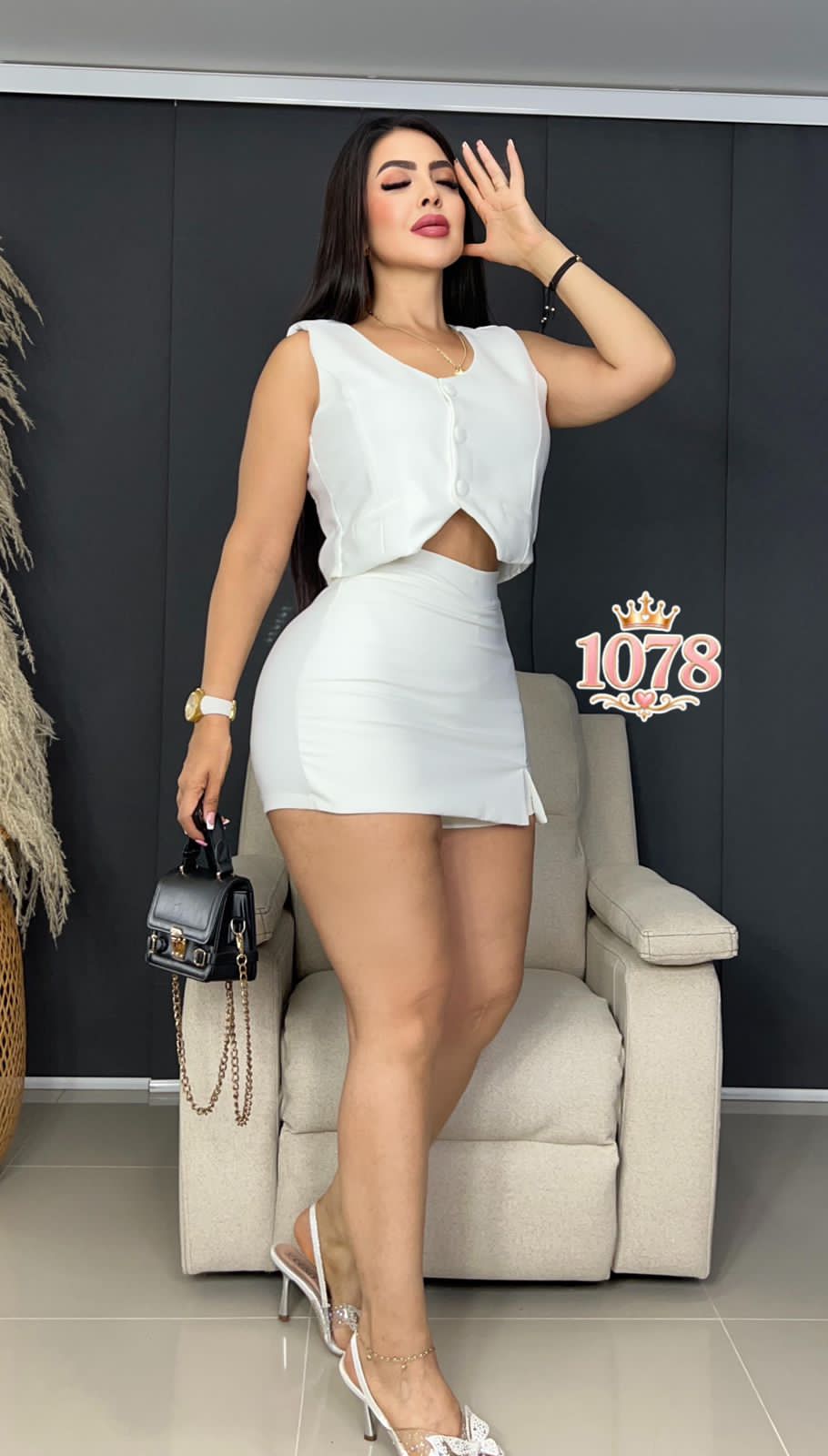 1078 falda short top botones en Viena