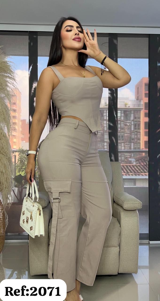 2071 conjunto cargo de tira y top V