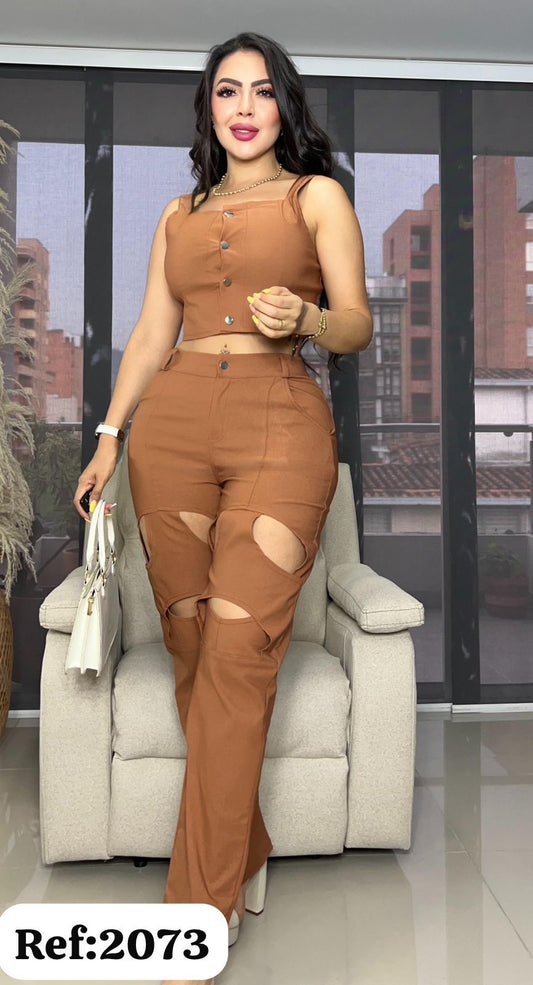 2073 pantalón O y top tiras