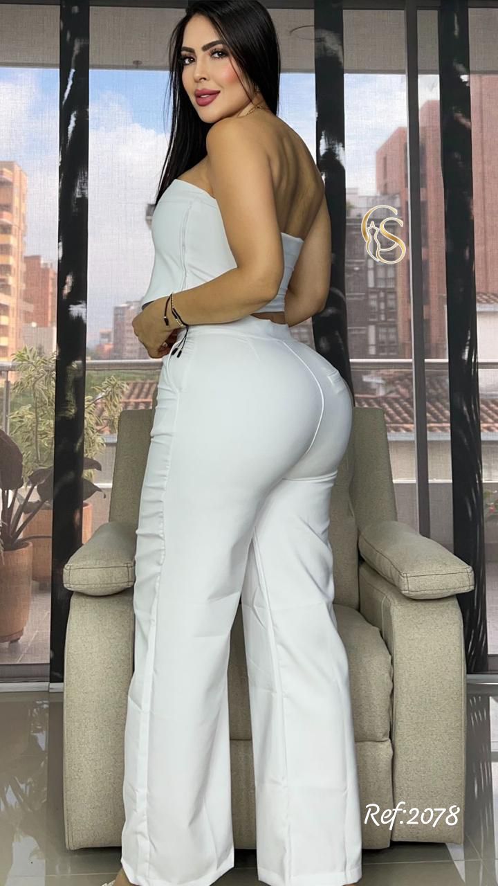 2078 Pantalón y top asimétrico en tela Viena