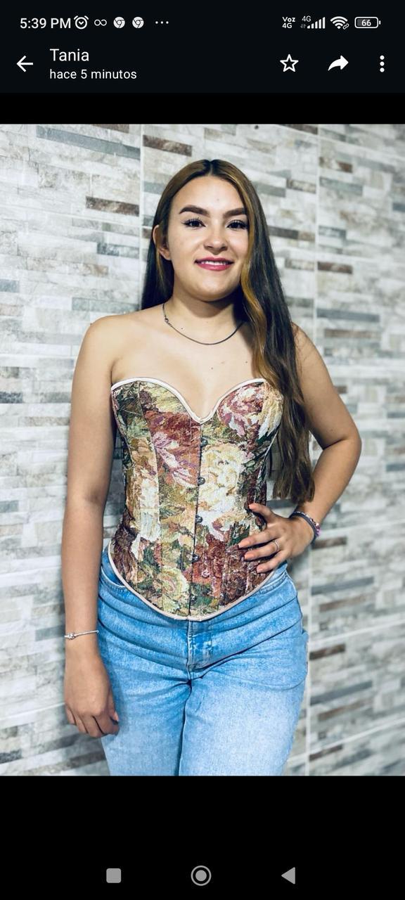 CORSETS 04 - Corsets con encajes o con copas