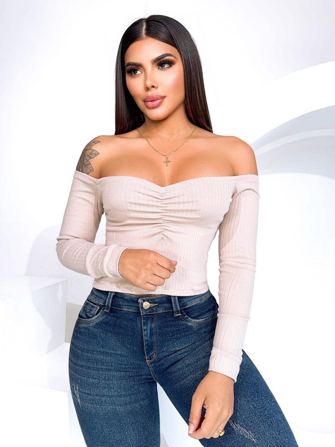 02 BLUSAS - Blusa bandeja