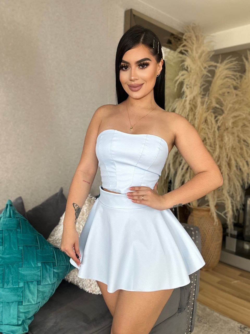 CONJUNTOS 15 - Conjunto cuerina