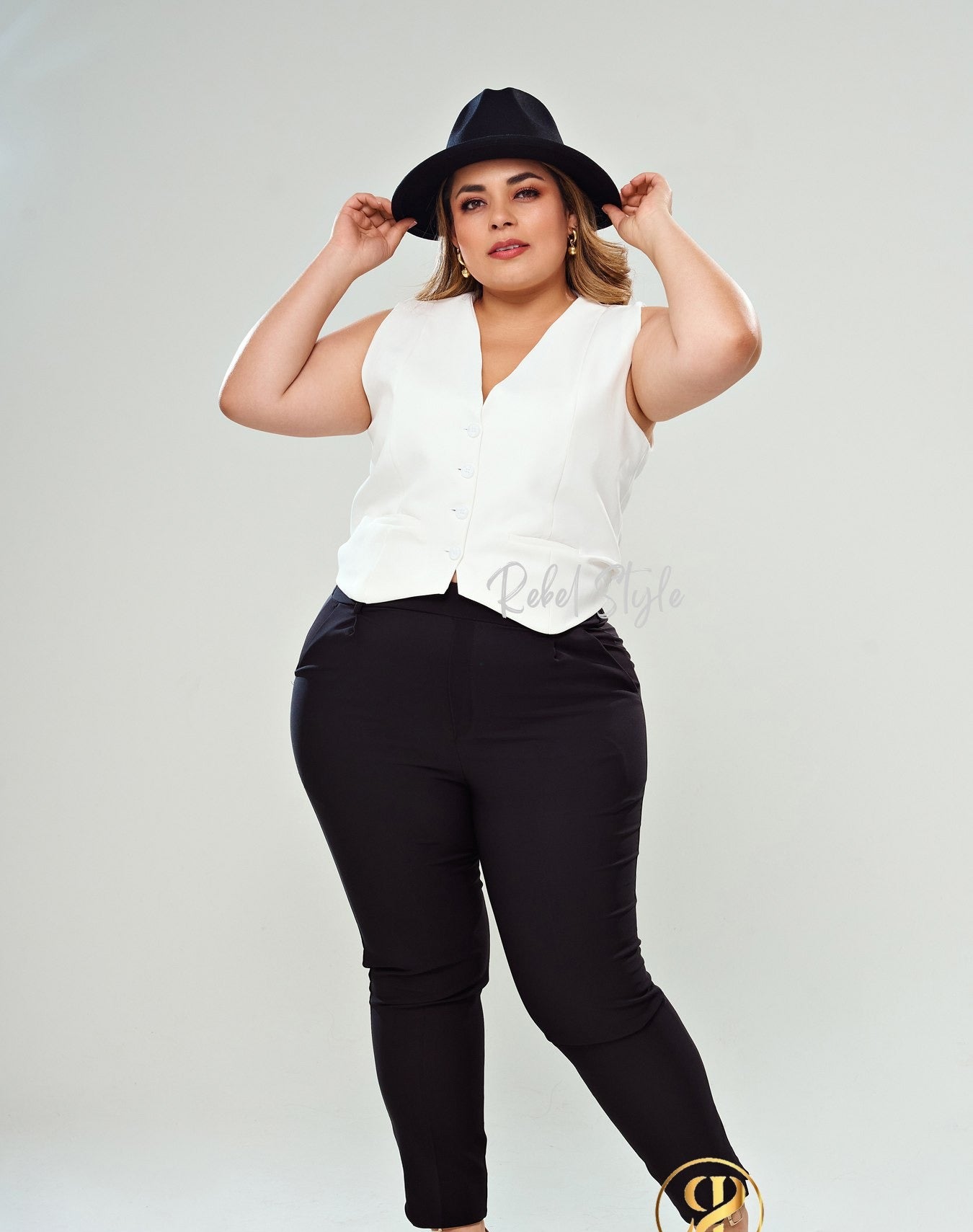 TALLA GRANDE 09 - PANTALON  DENNISE